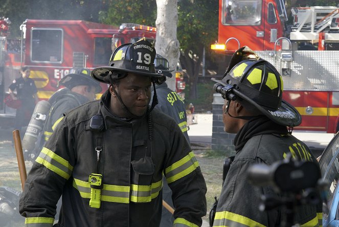 Station 19 - Season 1 - Hot Box - Photos - Okieriete Onaodowan