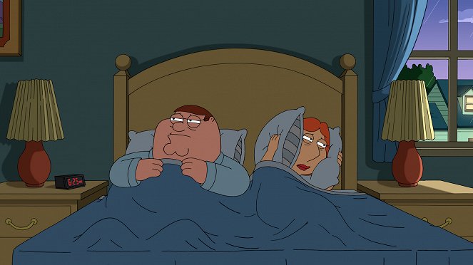 Family Guy - Season 15 - Gronkowsbees - Photos