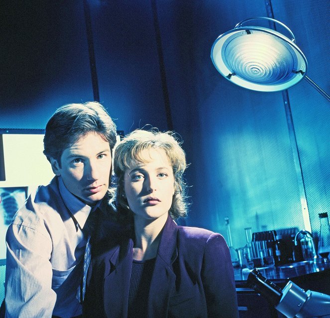 The X-Files - Season 1 - Promo - David Duchovny, Gillian Anderson