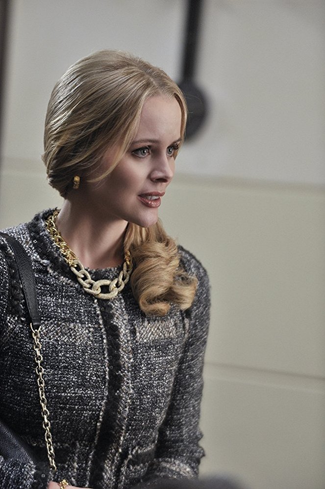 Nikita - Looking Glass - Do filme - Helena Mattsson