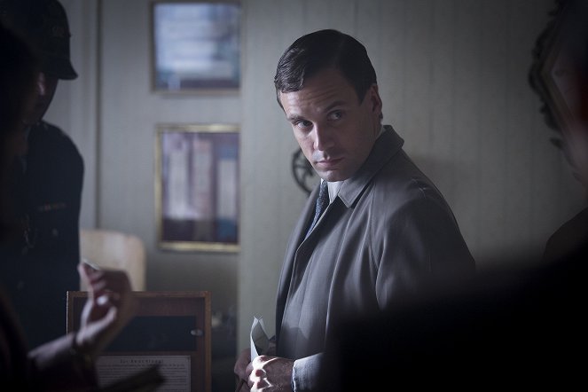 The Bletchley Circle - Uncustomed Goods: Part 2 - Van film - Nick Blood