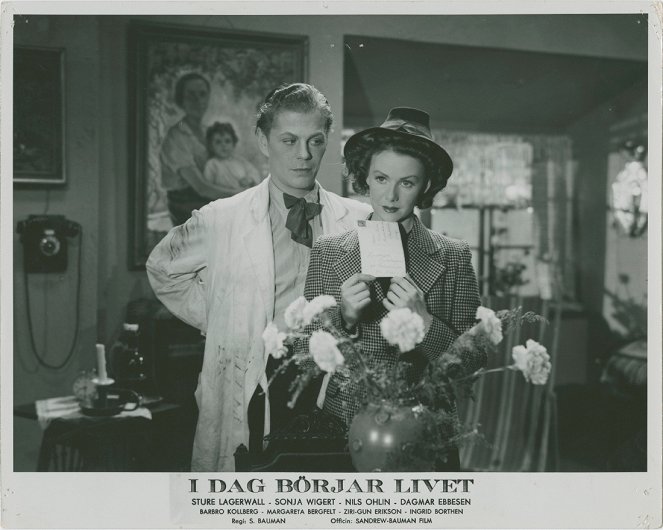 I dag börjar livet - Lobby Cards - Sture Lagerwall, Sonja Wigert