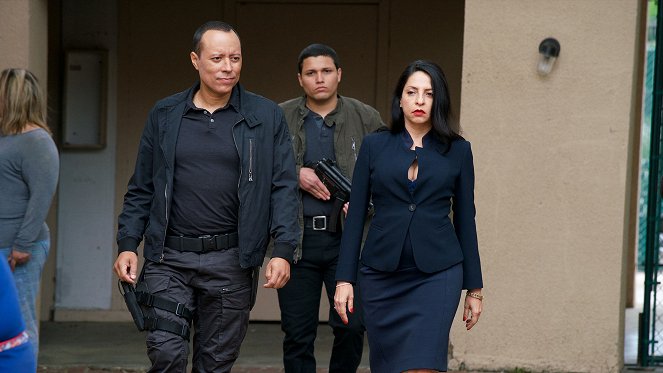 Queen of the South - The Devil - Photos