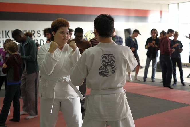 Cobra Kai - Beben - Filmfotos - Nichole Brown