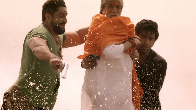 Sarkar 3 - Z filmu - Amitabh Bachchan, Amit Sadh