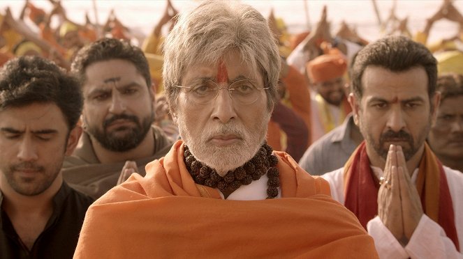 Sarkar 3 - Z filmu - Amitabh Bachchan, Ronit Roy