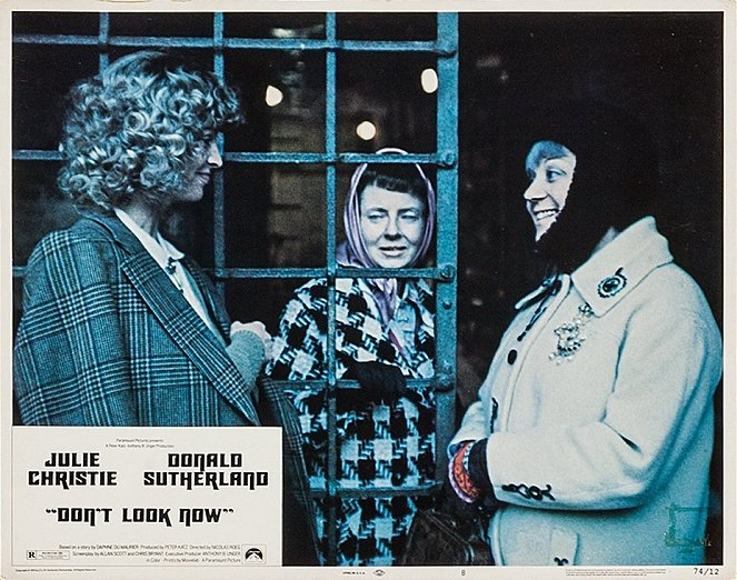 Don't Look Now - Lobby Cards