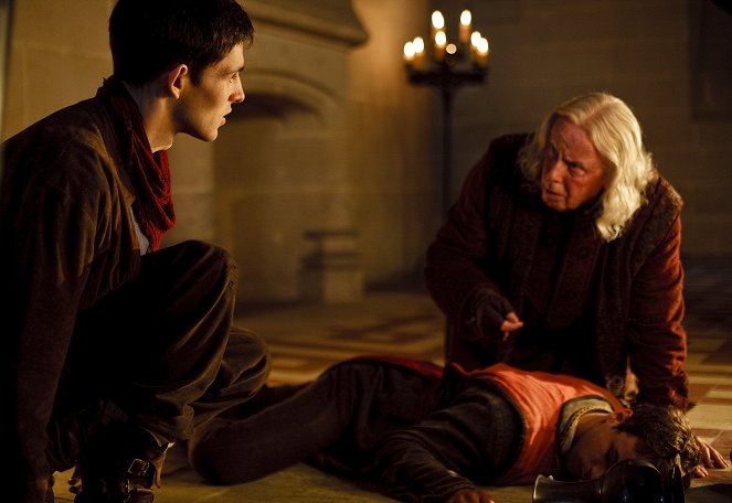Przygody Merlina - Kryształowa grota - Z filmu - Colin Morgan, Richard Wilson