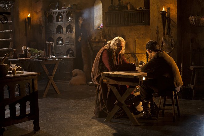 Merlin – Die neuen Abenteuer - Season 3 - Die Kristallhöhle - Filmfotos - Richard Wilson