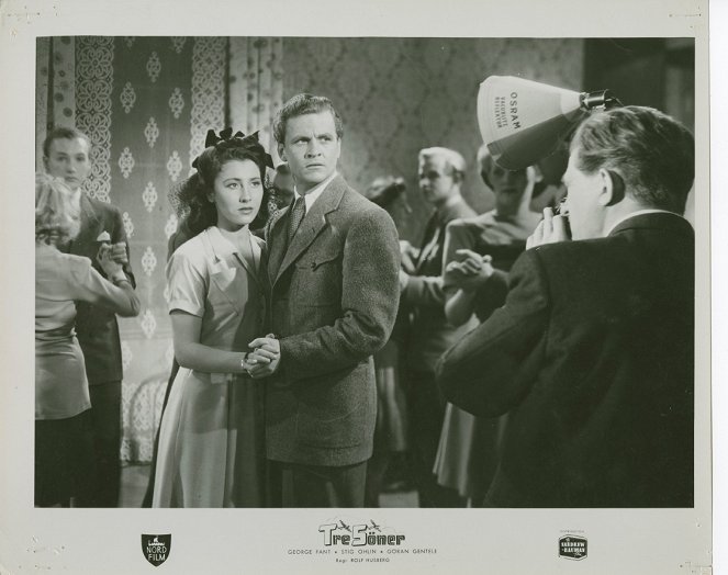 Tre söner gick till flyget - Lobby Cards - Britta Holmberg, George Fant