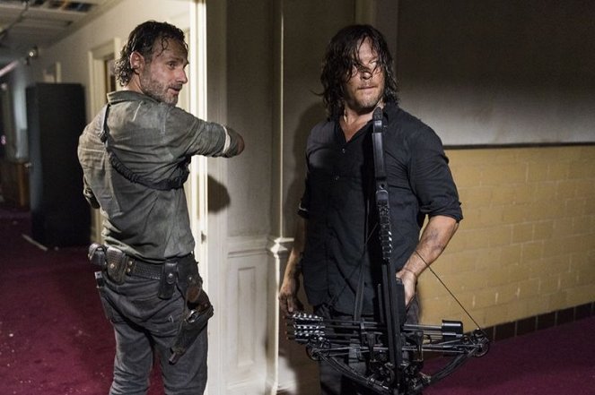 The Walking Dead - Season 8 - The Damned - Photos - Andrew Lincoln, Norman Reedus