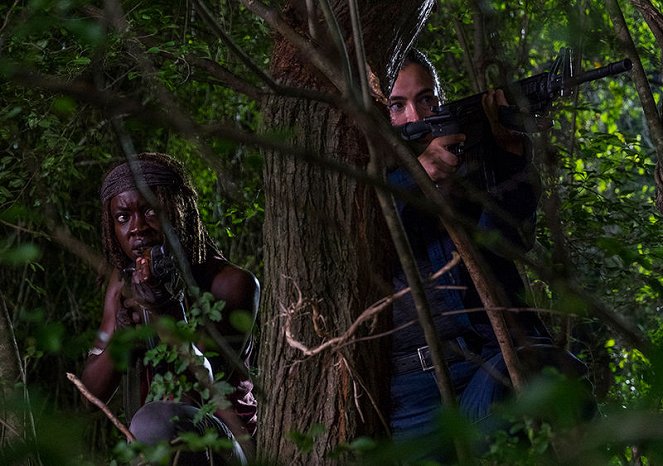 The Walking Dead - Ennek így kell lennie - Filmfotók - Danai Gurira