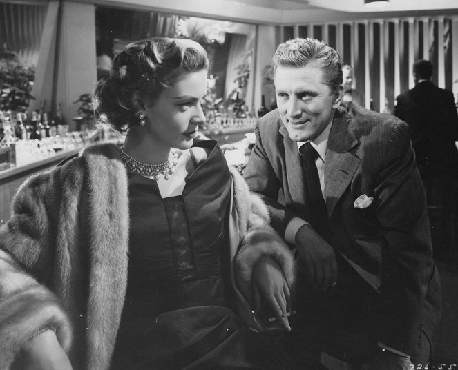 Young Man with a Horn - Filmfotók - Lauren Bacall, Kirk Douglas