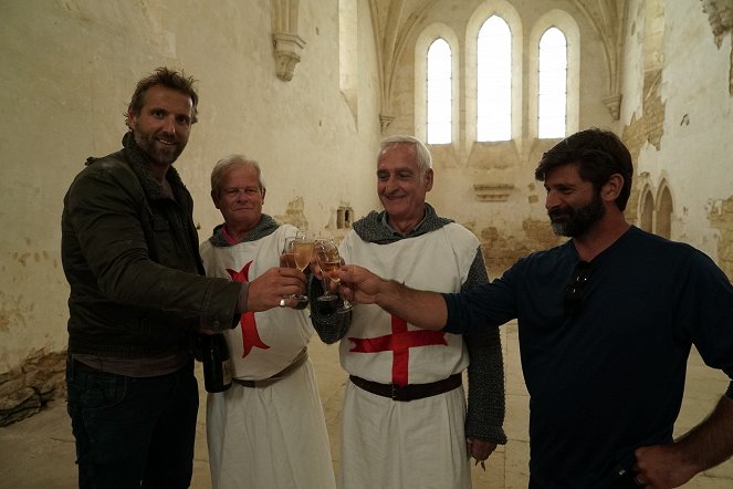 Buried: Knights Templar and the Holy Grail - Z filmu