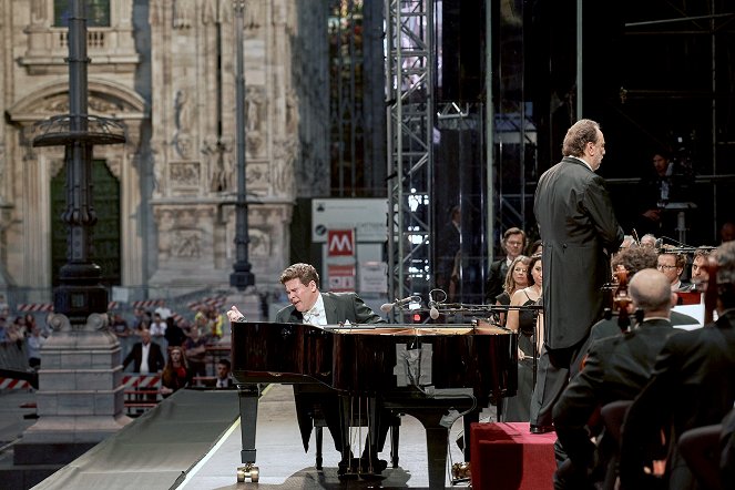 Concert de la place du Dôme de Milan - Denis Matsuev et Riccardo Chailly - Van film - Denis Matsuev