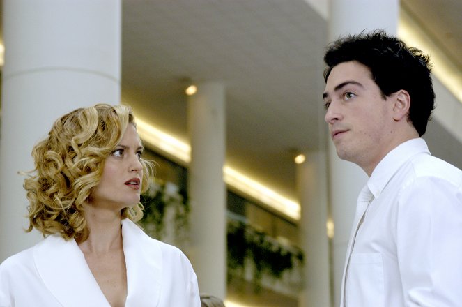 Drop Dead Diva - Season 1 - Pilot - De la película - Ben Feldman