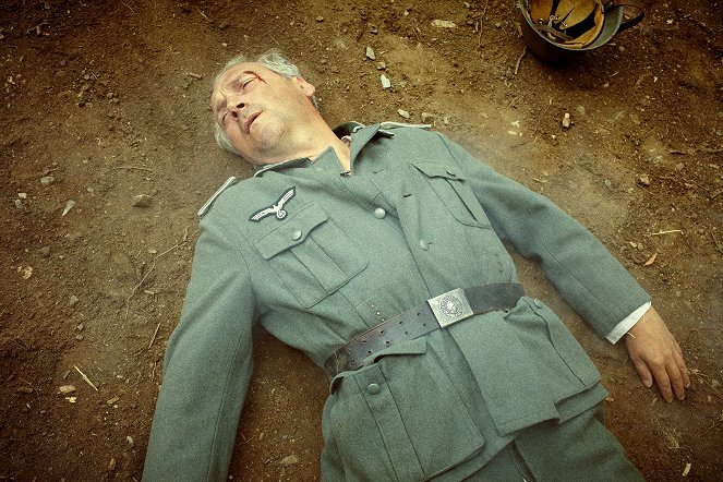 Ketten Hitler ellen - Filmfotók