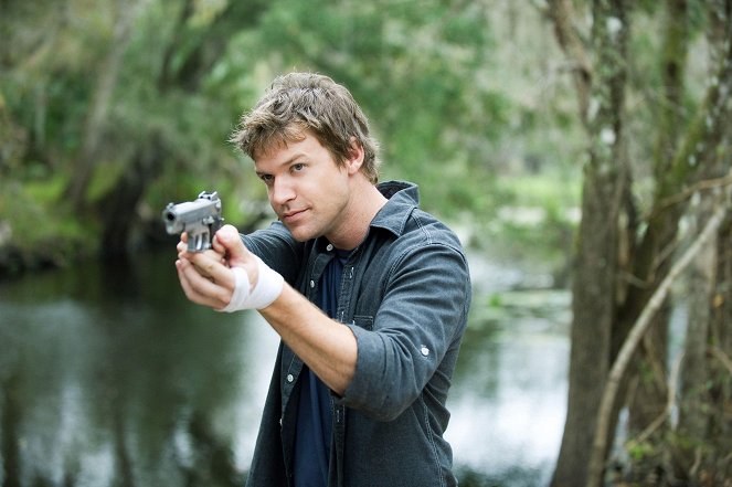 The Glades - Season 1 - Pilot - Photos - Matt Passmore