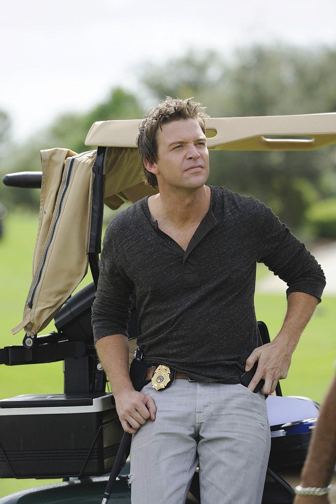 Slnečno, sem-tam vraždy - Season 1 - Zločin na golfovém hřišti - Z filmu - Matt Passmore