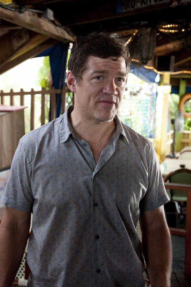 The Glades - Season 2 - Beached - Photos