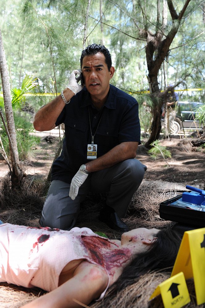 Glades - Tengerparti gyilkosságok - Elbaltázott nyomozás - Filmfotók - Carlos Gómez