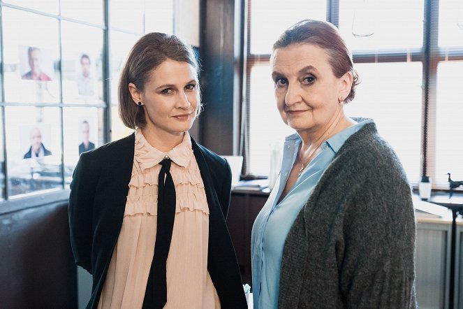 Lady and the King - Season 3 - Promo - Tereza Hof, Eva Holubová