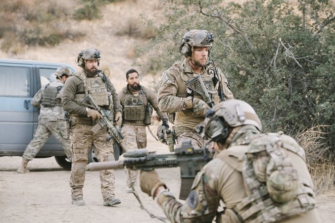 SEAL Team - No Man's Land - Do filme - A. J. Buckley, Neil Brown Jr., Max Thieriot
