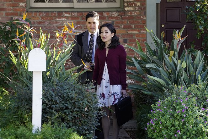 Fresh Off the Boat - Gabby Goose - Photos - Randall Park, Constance Wu