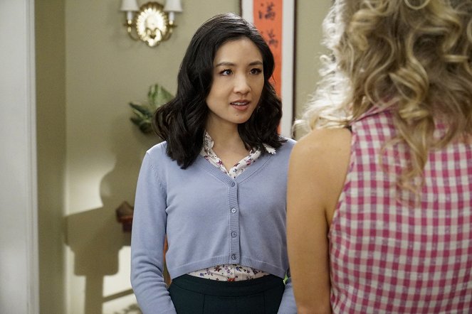 Fresh Off the Boat - Saurons Auge - Filmfotos - Constance Wu