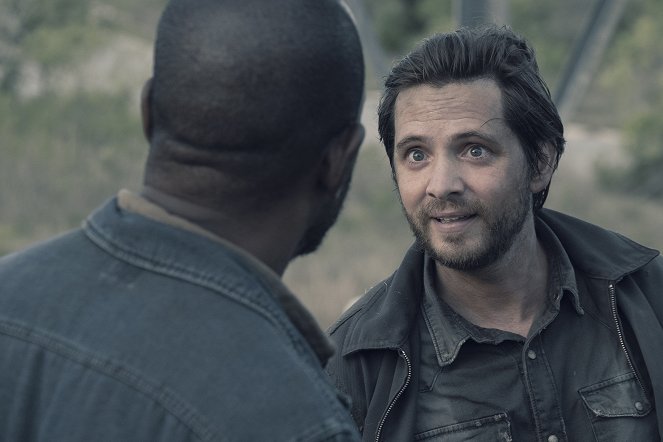 Fear the Walking Dead - The Code - Photos - Aaron Stanford