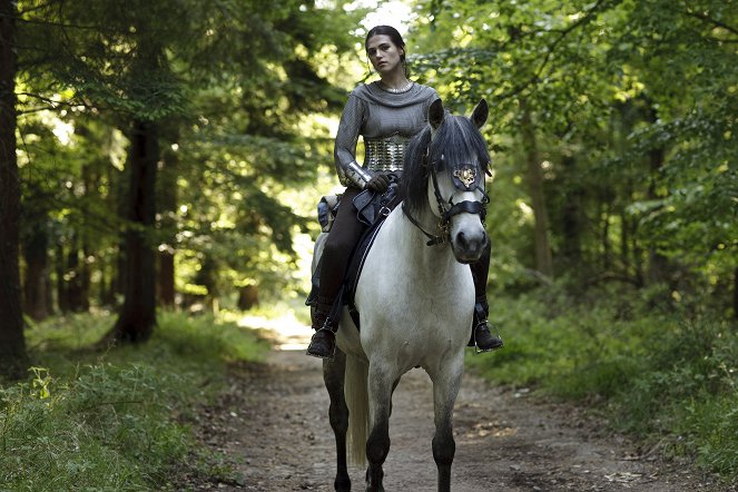 Merlin - The Castle of Fyrien - Kuvat elokuvasta - Katie McGrath