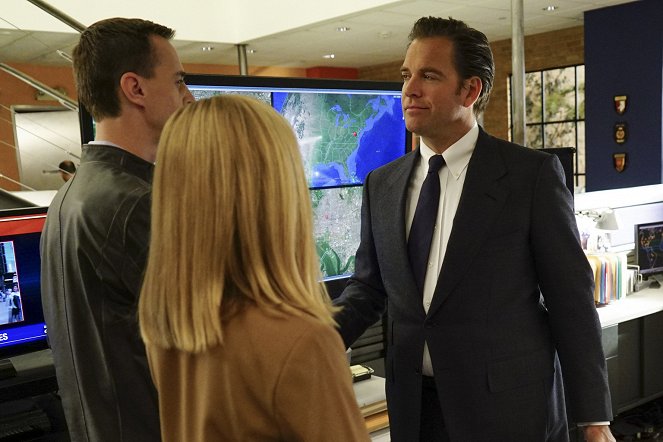 NCIS: Naval Criminal Investigative Service - Family First - Van film - Michael Weatherly