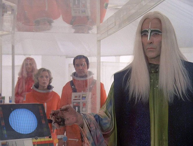 Cosmos 1999 - Season 1 - Earthbound - Film - Barbara Bain, Martin Landau, Christopher Lee