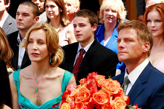 Desperate Housewives - Getting Married Today - Photos - Felicity Huffman, Doug Savant