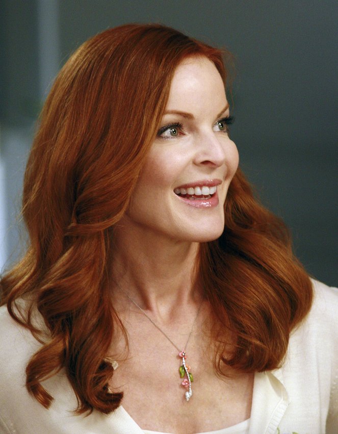Desperate Housewives - Smiles of a Summer Night - Photos - Marcia Cross