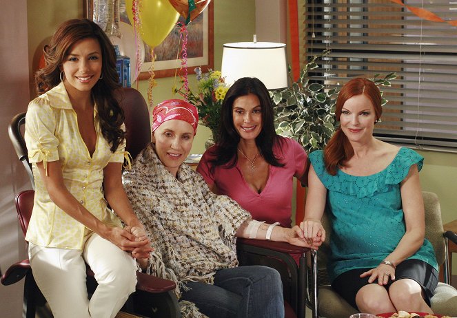 Desperate Housewives - Season 4 - Smiles of a Summer Night - Photos - Eva Longoria, Felicity Huffman, Teri Hatcher, Marcia Cross
