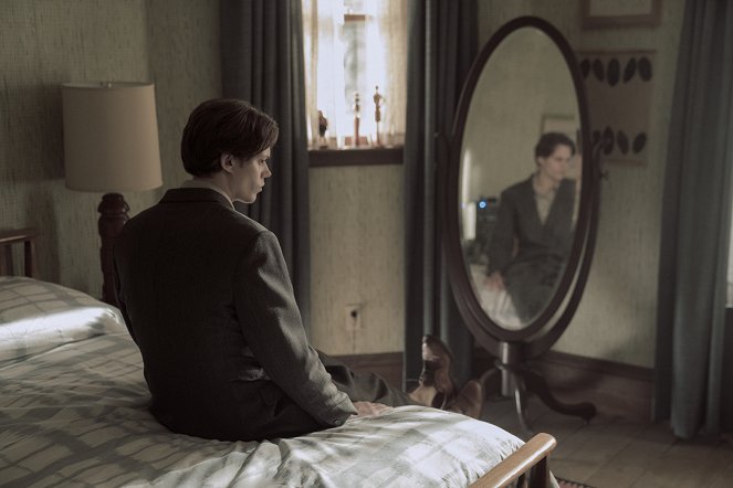 Castle Rock - Filter - Photos - Bill Skarsgård