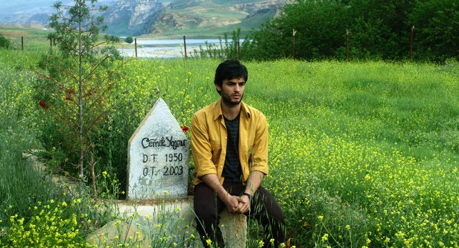 Üç Yol: Mostar'dan Hasakeyf'e - De la película