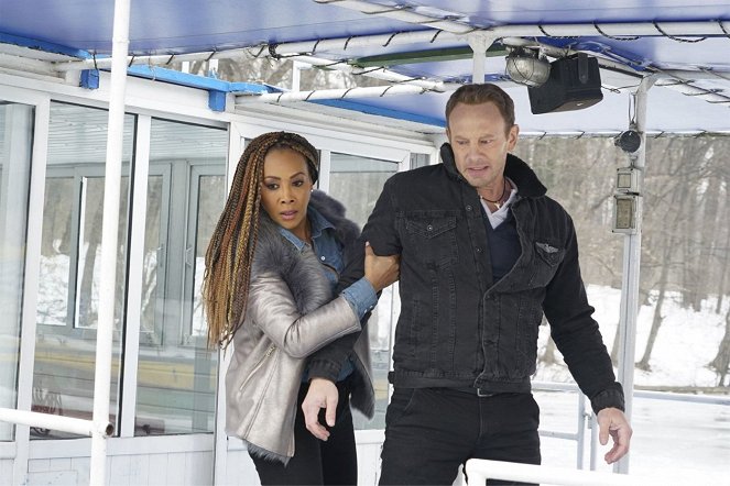 The Last Sharknado: It's About Time - Photos - Vivica A. Fox, Ian Ziering