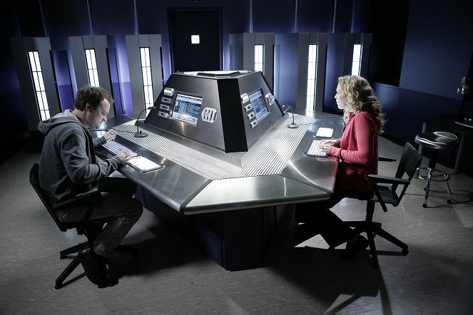 Stargate: Atlantis - Season 4 - Miller's Crossing - Photos - David Hewlett, Kate Hewlett