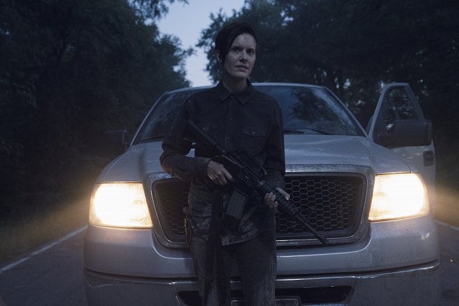 Fear the Walking Dead - Schwach - Filmfotos - Maggie Grace