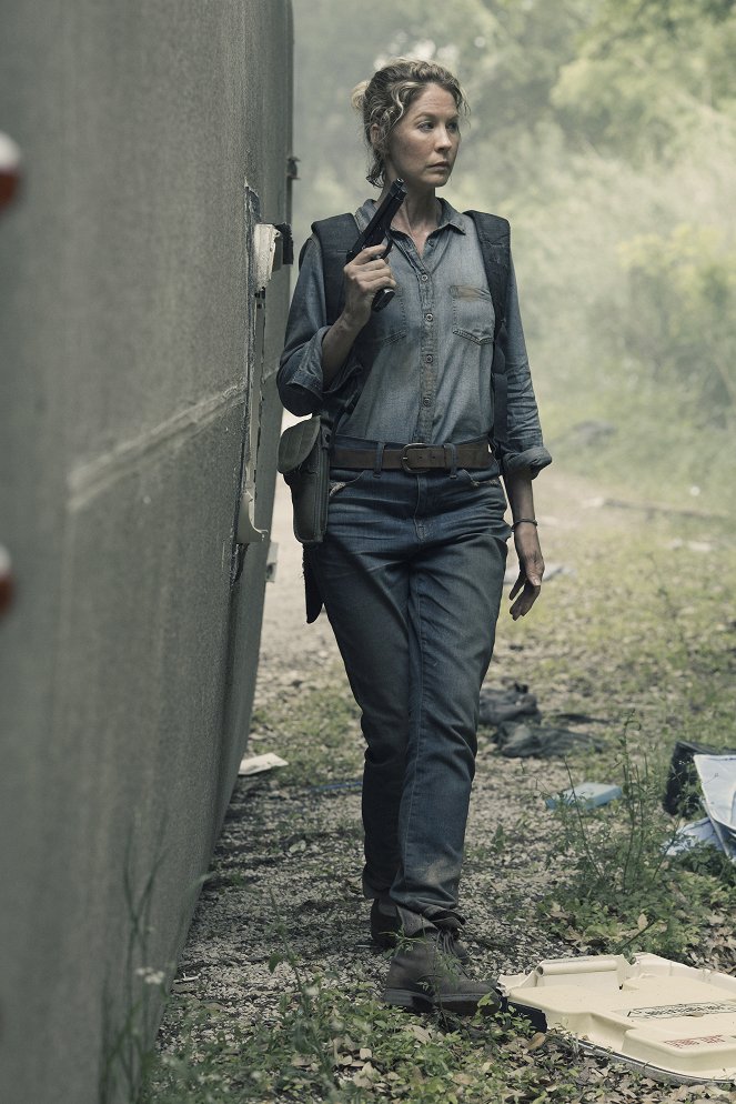 Fear the Walking Dead - Season 4 - Weak - Do filme - Jenna Elfman