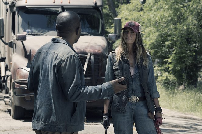 Fear the Walking Dead - Season 4 - Photos - Mo Collins