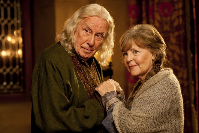 Merlin kalandjai - Season 3 - Szerelem a sárkányok idején - Promóció fotók - Richard Wilson, Pauline Collins
