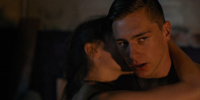 Consequences - Film - Matej Zemljič