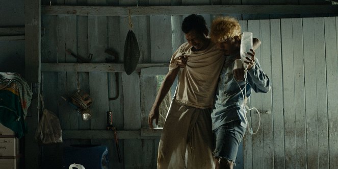 Manta Ray - Film - Aphisit Hama, Wanlop Rungkamjad