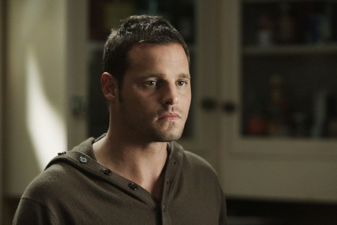 Grey's Anatomy - I Like You So Much Better When You're Naked - Photos - Justin Chambers
