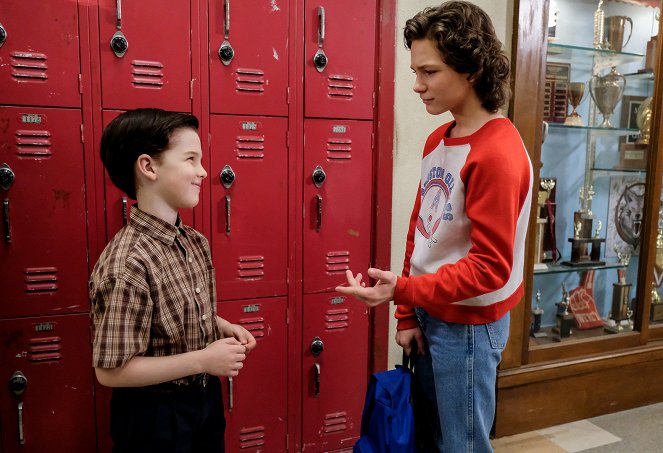 Young Sheldon - Dolomite, Apple Slices, and a Mystery Woman - Van film