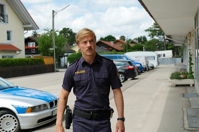 Der Polizist und das Mädchen - Van film - Albrecht Schuch