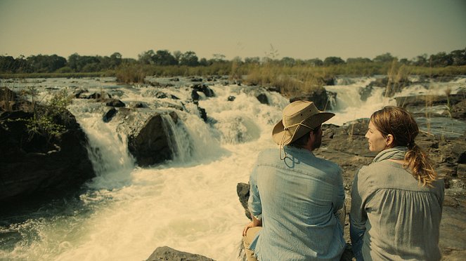Řeka života - Okavango - Fremder Vater - Z filmu - Christina Hecke